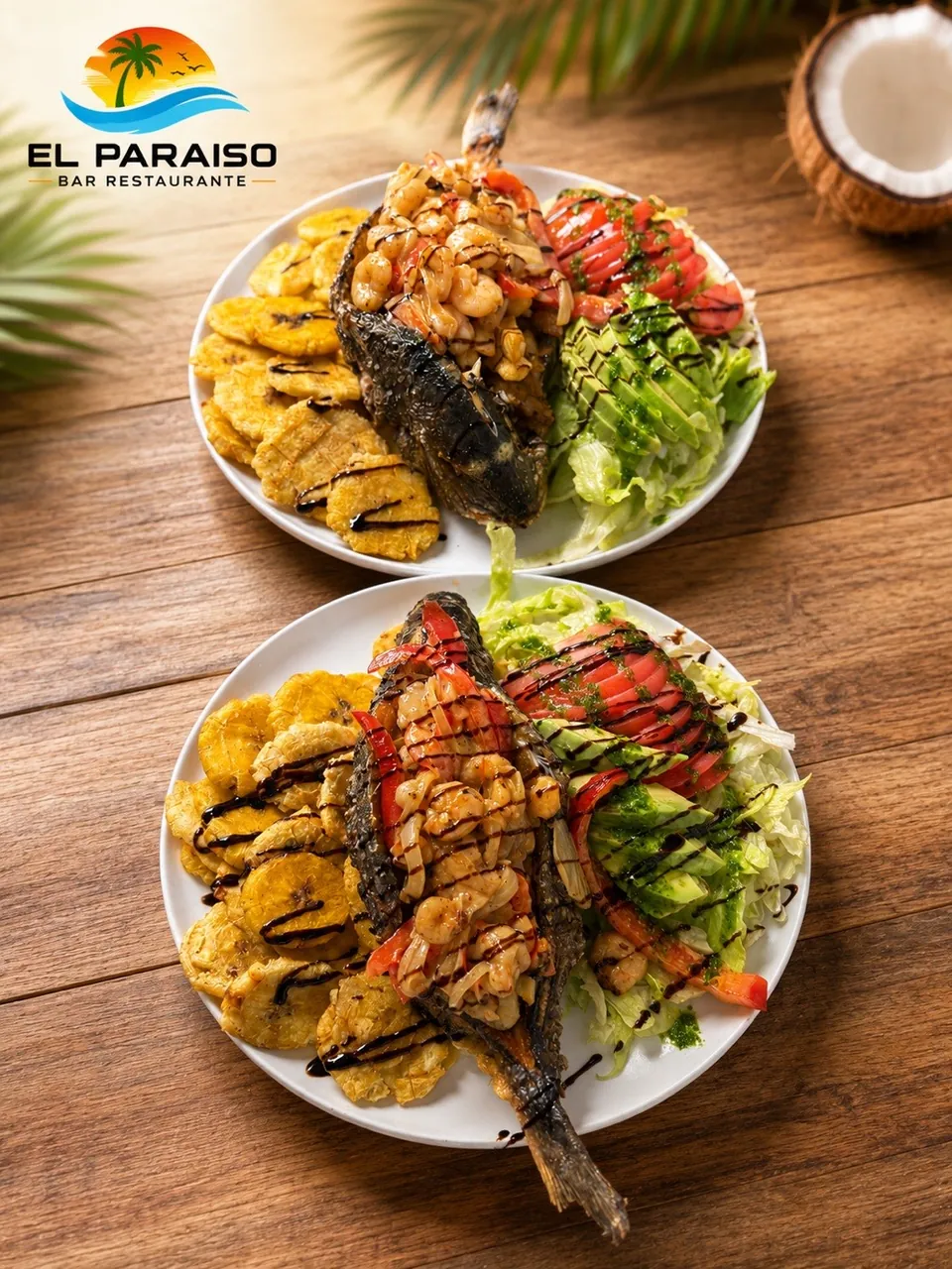 Pescado frito con tostones y ensalada